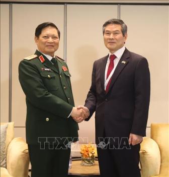 Tăng cường hợp tác quốc phòng Việt Nam với các nước