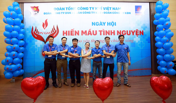 Đoàn thanh niên PV GAS cụm Bà Rịa - Vũng Tàu hưởng ứng phong trào Hiến máu Nhân đạo