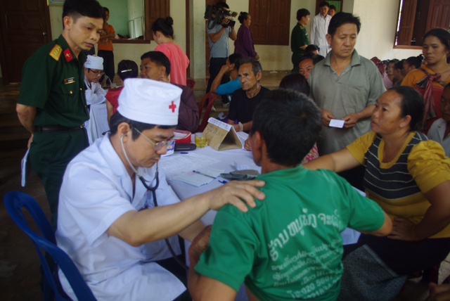 Học và làm theo Bác bằng những việc làm thiết thực