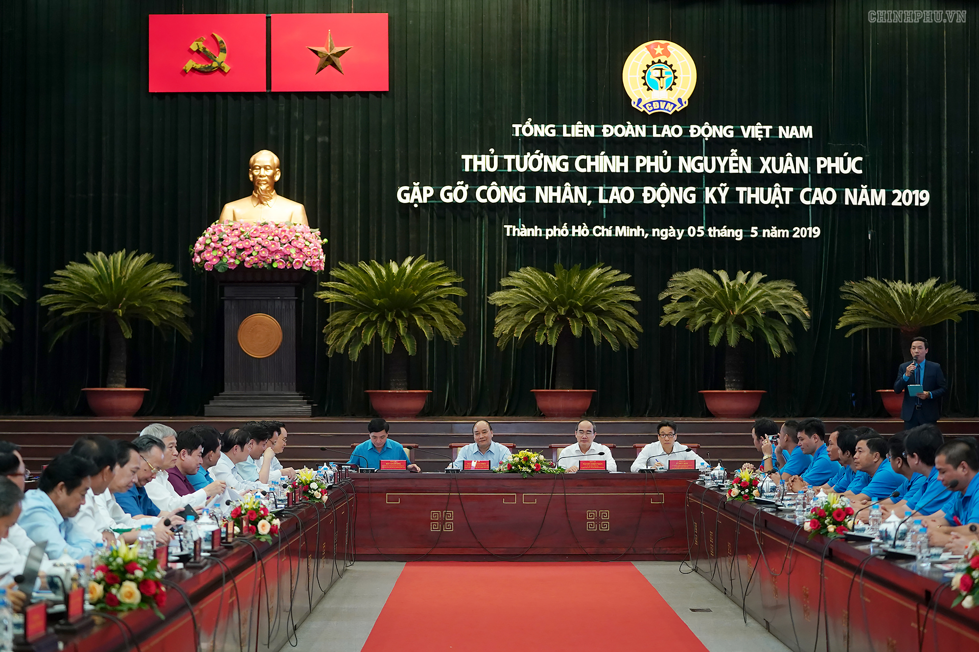 Xây dựng thế hệ công nhân trẻ có học vấn, kỹ thuật cao
