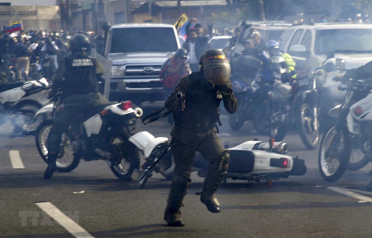 Venezuela Lực lượng vũ trang trung thành tuyệt đối