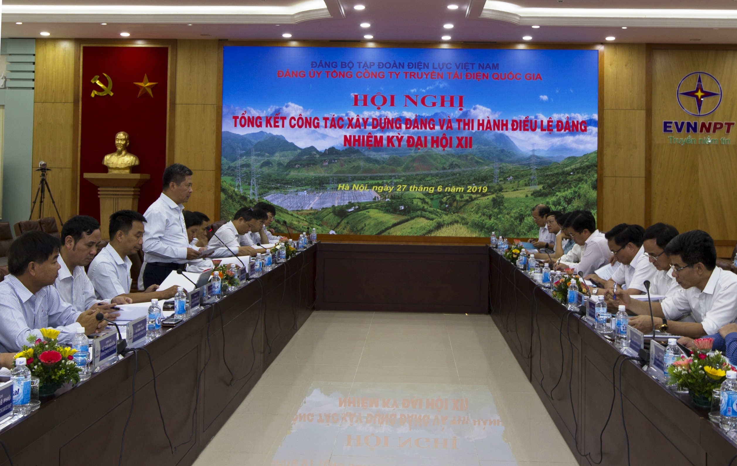 Phát triển EVNNPT đến năm 2020 trở thành một trong bốn tổ chức truyền tải điện hàng đầu khu vực ASEAN