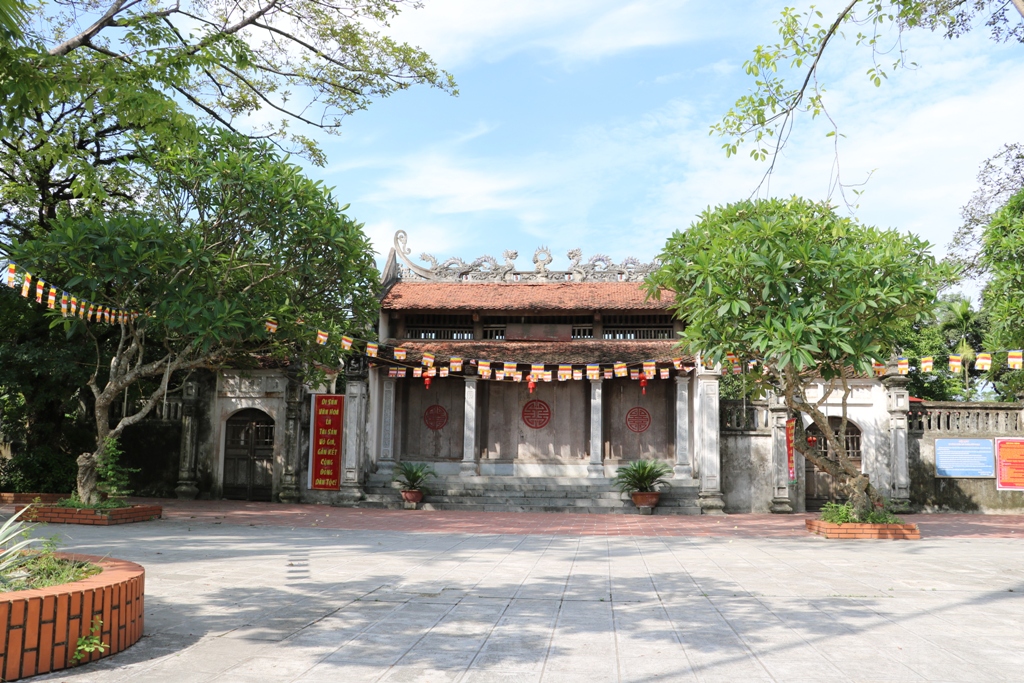Vãn cảnh chùa Bà Đanh