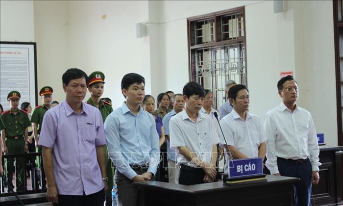 Phúc thẩm vụ sự cố y khoa tại Hòa Bình Hoàng Công Lương được giảm 12 tháng tù