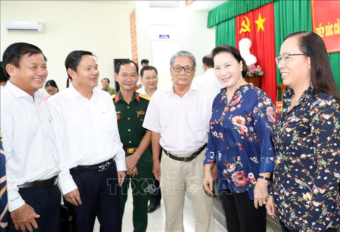 Chủ tịch Quốc hội tiếp xúc cử tri tại quận Ninh Kiều, Cần Thơ