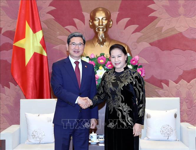 Tăng cường giao lưu, thúc đẩy hợp tác Việt Nam - Hàn Quốc