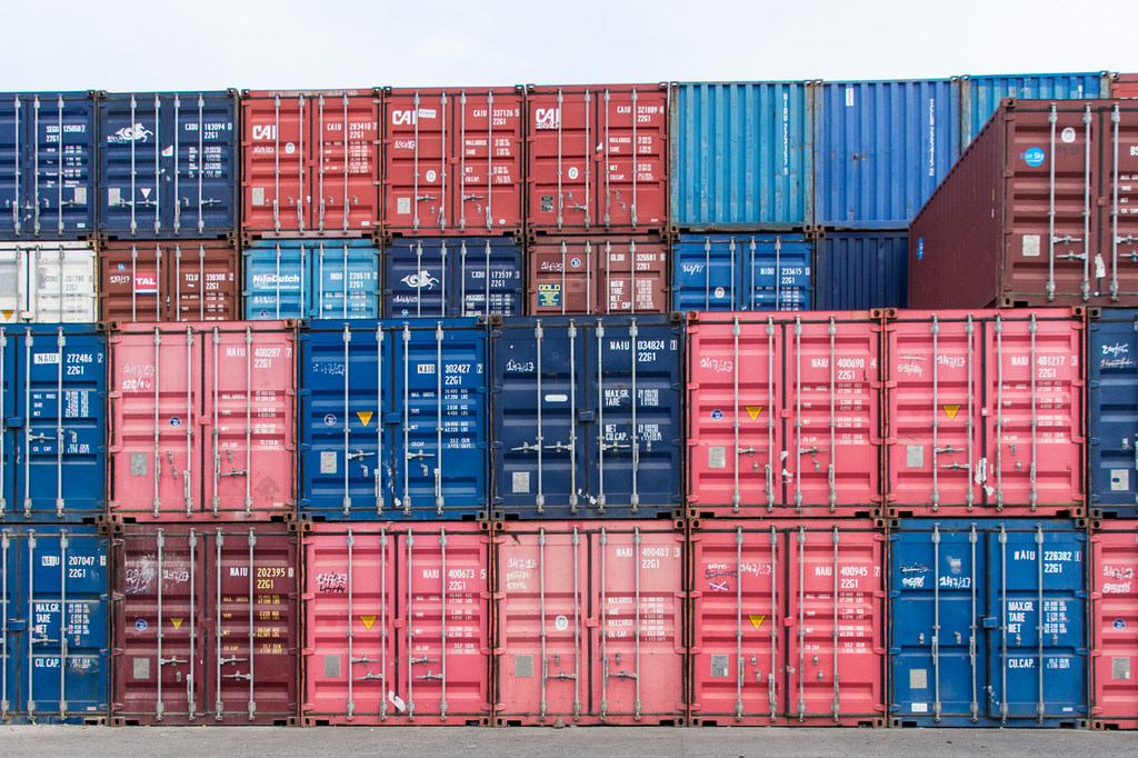 UNCTAD Đầu tư trực tiếp nước ngoài toàn cầu giảm trong năm thứ ba liên tiếp