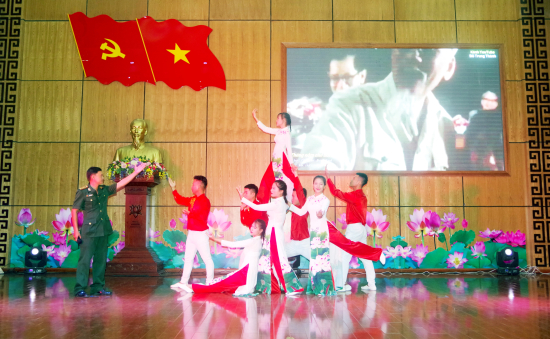 Liên hoan Tuyên truyền viên “Bác Hồ với thanh niên - Thanh niên với Bác Hồ”