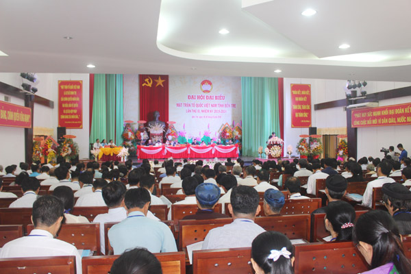 Tiếp tục xây dựng và tăng cường khối đại đoàn kết toàn dân