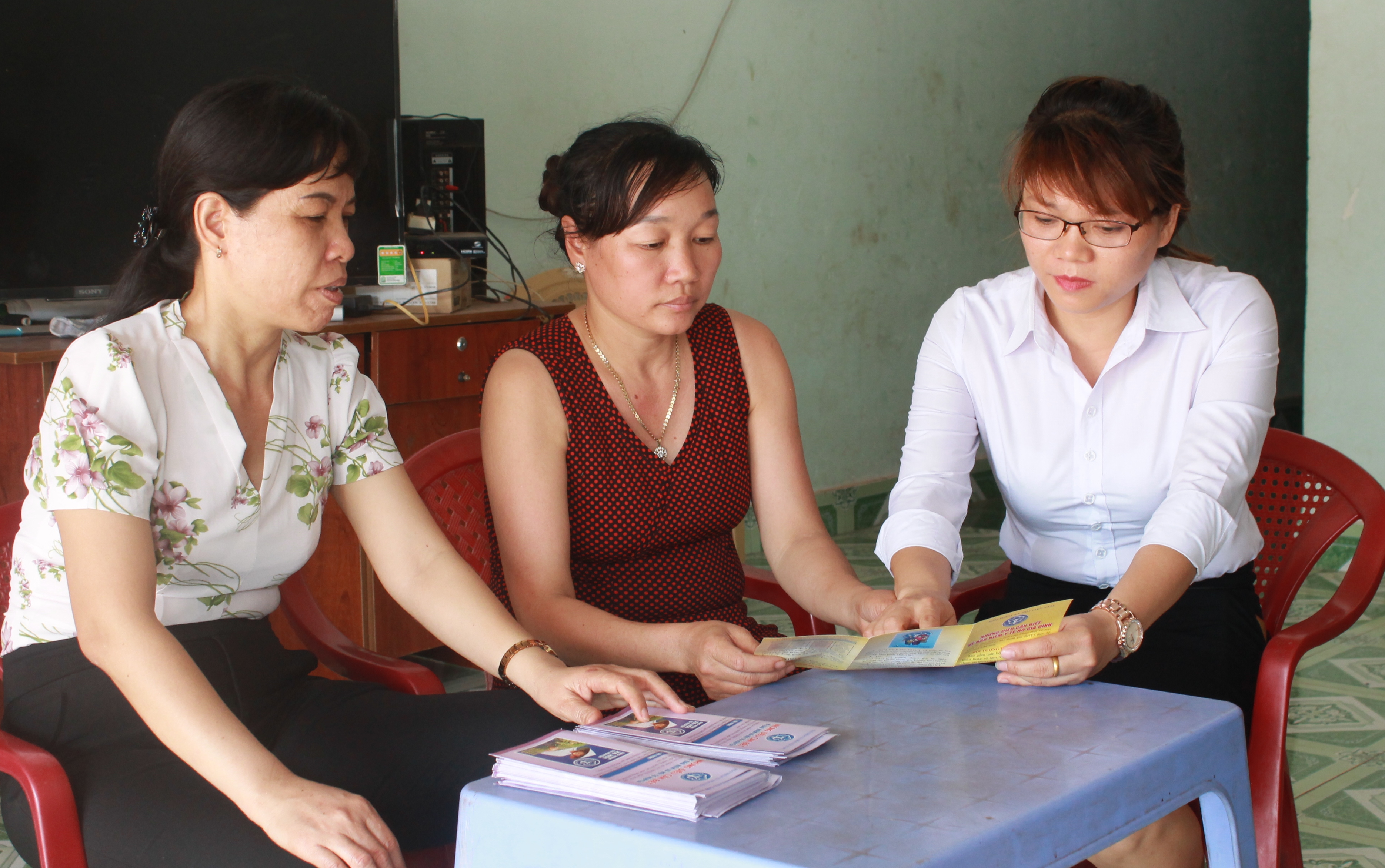 Nghệ An Tăng cường vận động người dân tham gia BHXH tự nguyện