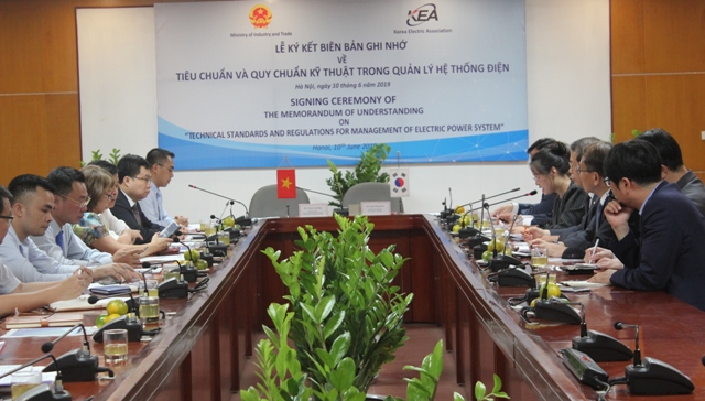 Việt Nam - Hàn Quốc ký kết Biên bản ghi nhớ về tiêu chuẩn và quy chuẩn kỹ thuật trong quản lý hệ thống điện