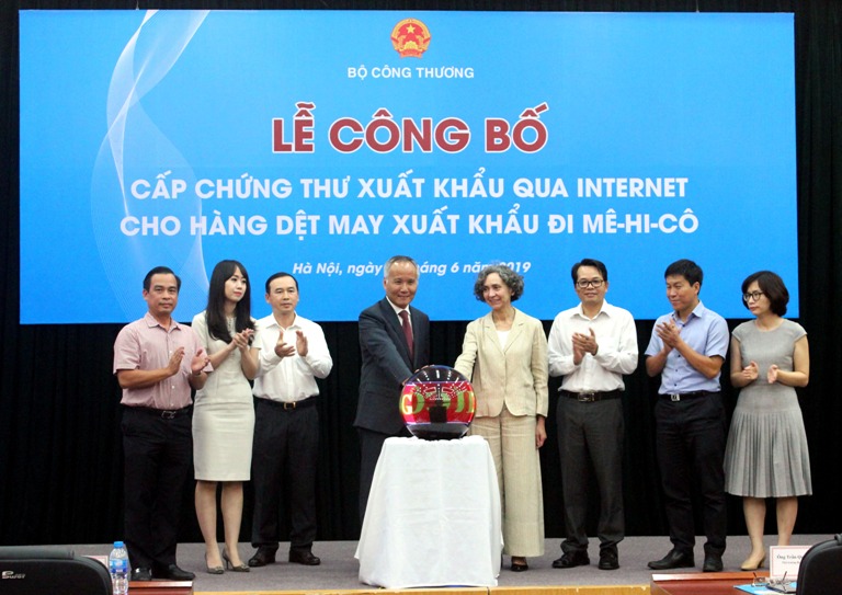Cấp Chứng thư xuất khẩu qua Internet cho hàng dệt may xuất khẩu đi Mê-hi-cô