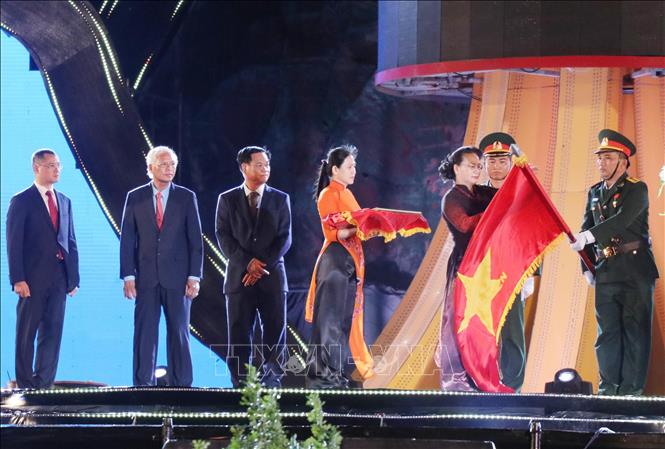 Xây dựng tỉnh Phú Yên ngày một phát triển giàu đẹp, văn minh