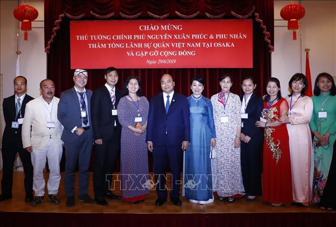 Thủ tướng thăm kiều bào Việt Nam tại Osaka Nhật Bản