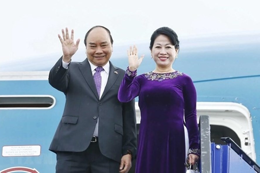 Thủ tướng lên đường tham dự Hội nghị Cấp cao ASEAN lần thứ 34