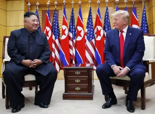 Ông Trump không nhắc đến phi hạt nhân hóa với ông Kim Jong-un