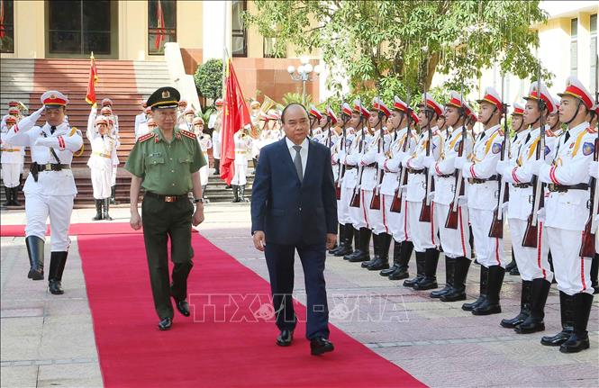 Xây dựng đội ngũ cán bộ Công an trọng dân, gần dân, hiểu dân, học dân và có trách nhiệm với dân