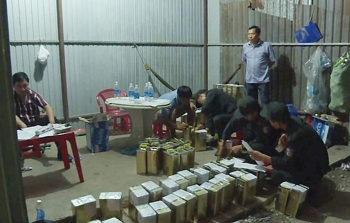 Cần làm rõ đường dây sản xuất, buôn bán xăng giả của Trịnh Sướng