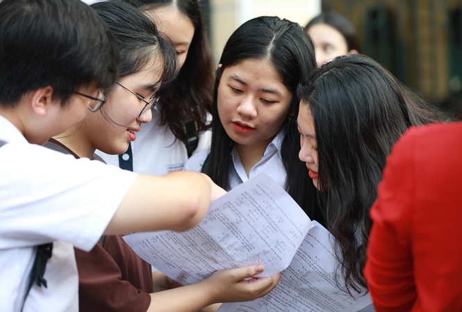 Thấy gì từ phổ điểm năm nay