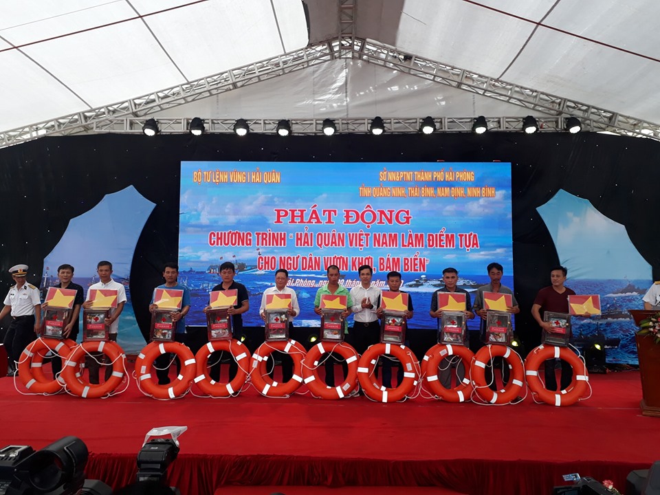 Phát động Chương trình “Hải quân Việt Nam làm điểm tựa cho ngư dân vươn khơi, bám biển”