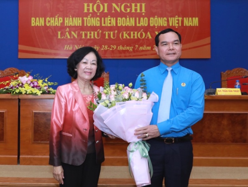 Đồng chí Nguyễn Đình Khang giữ chức Chủ tịch Tổng Liên đoàn lao động Việt Nam 🎥