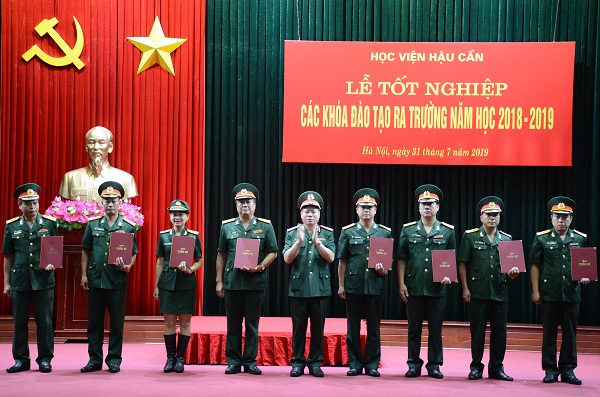 Học viện Hậu cần tổ chức Lễ tốt nghiệp năm học 2018-2019