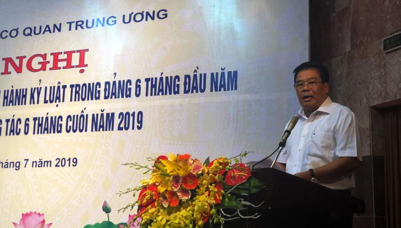 Chủ động nắm tình hình, đề xuất kiểm tra dấu hiệu vi phạm của tổ chức đảng, đảng viên