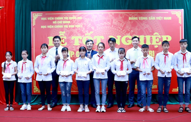 Lễ bế giảng và trao bằng tốt nghiệp lớp cao cấp lý luận chính trị hệ không tập trung Tổng công ty III, Khóa học 2017-2019