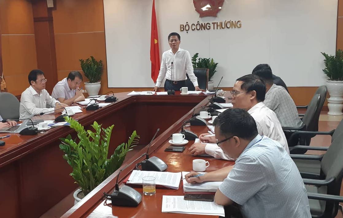 Bộ Công Thương tìm giải pháp cho các dự án điện trọng điểm