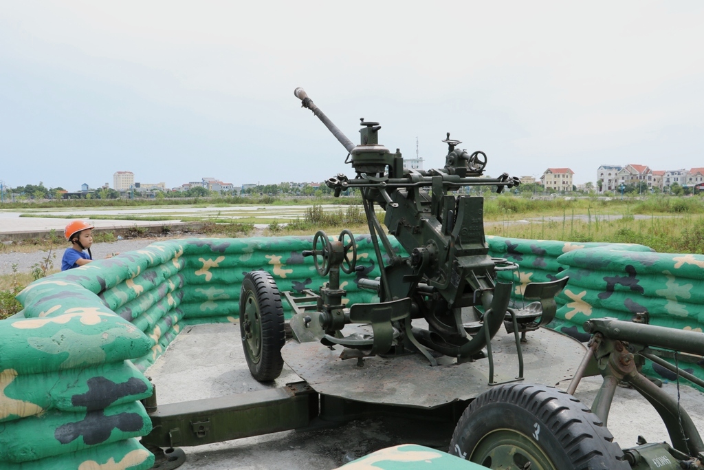 Huyền thoại “10 bông hoa thép” trên đất Lam Hạ ​