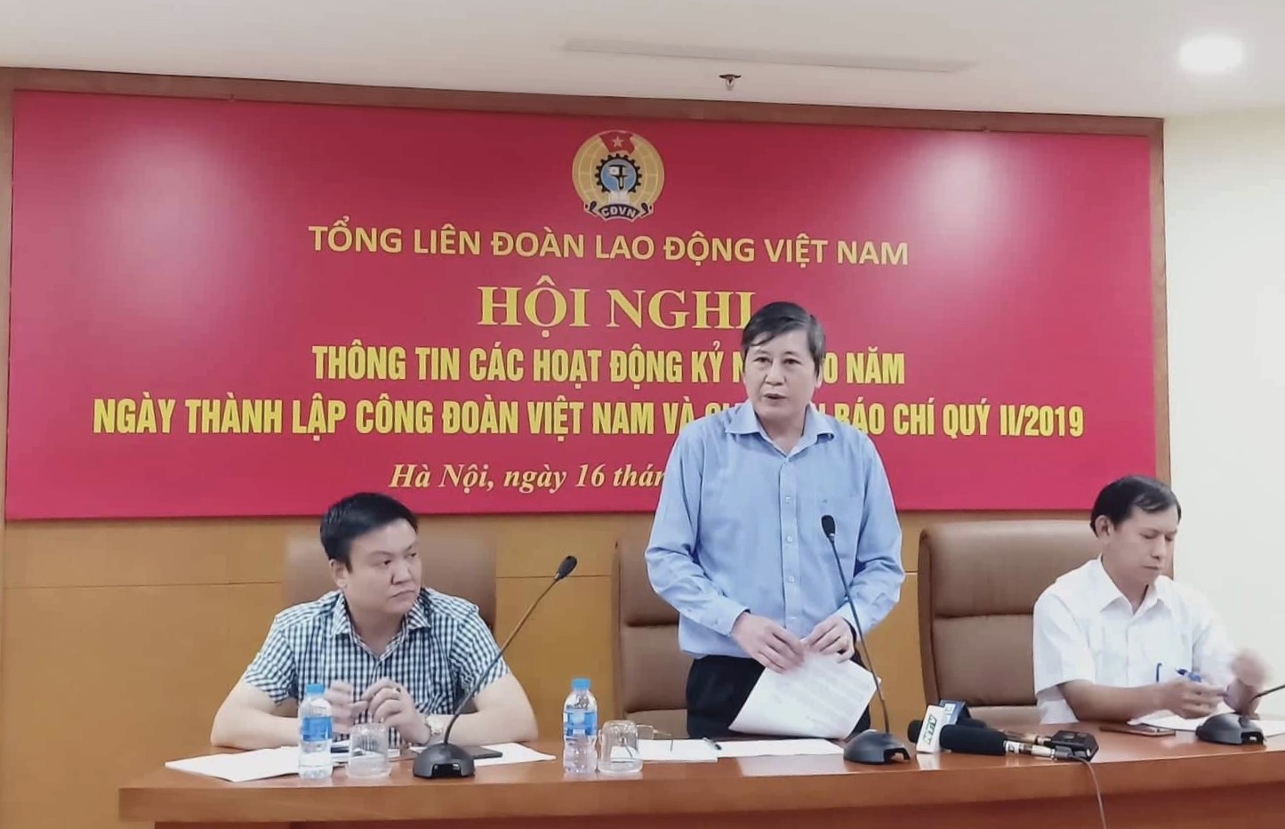 Nhiều hoạt động ý nghĩa kỷ niệm 90 năm thành lập Công đoàn Việt Nam