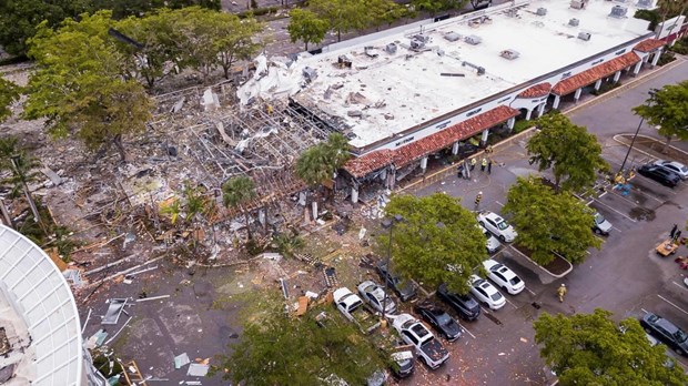 Nổ tại trung tâm thương mại ở Florida, 21 người bị thương