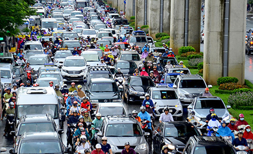 Hà Nội triển khai quyết liệt các giải pháp kéo giảm tai nạn giao thông