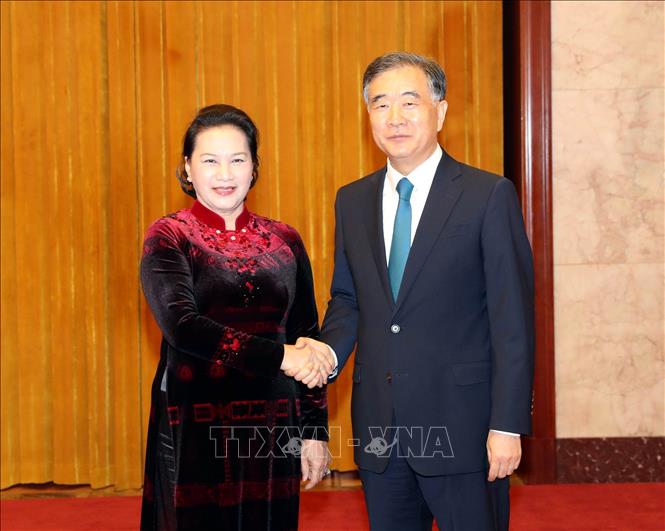 Làm sâu sắc hơn quan hệ tốt đẹp giữa Đảng, Nhà nước, nhân dân hai nước Việt - Trung