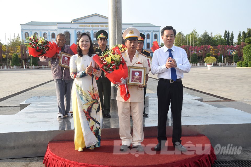 Bạc Liêu Tăng cường kiểm tra, giám sát việc thực hiện Chỉ thị 05