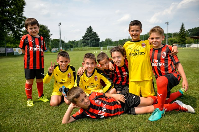 Học viện đào tạo bóng đá AC Milan Hà Nội tuyển sinh từ tháng 8 2019