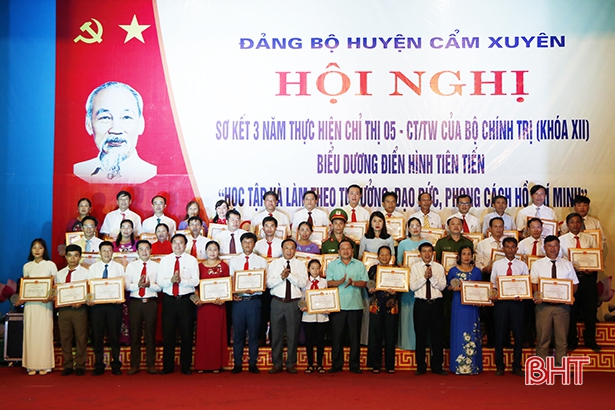 Sáng tạo và hiệu quả trong thực hiện Chỉ thị số 05-CT TW