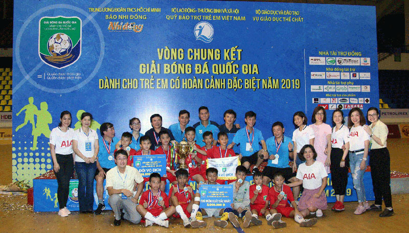 Hà Tĩnh vô địch giải bóng đá dành cho trẻ em có hoàn cảnh đặc biệt