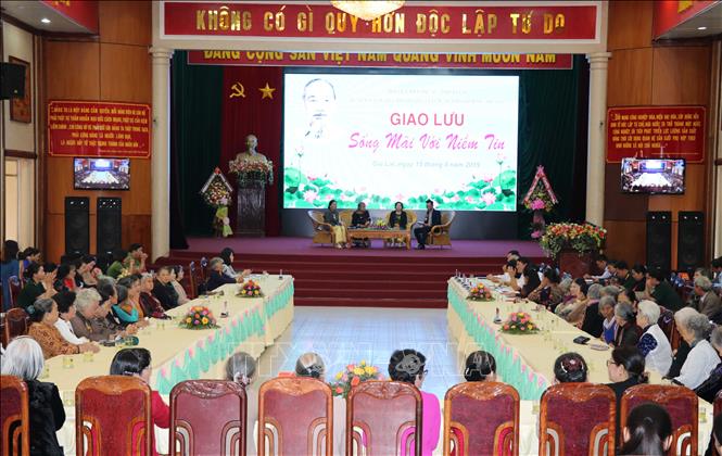“Sống mãi với niềm tin”