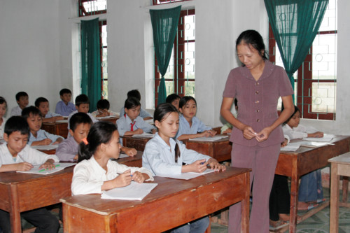 Bổ sung một số chính sách đối với nhà giáo nghỉ hưu