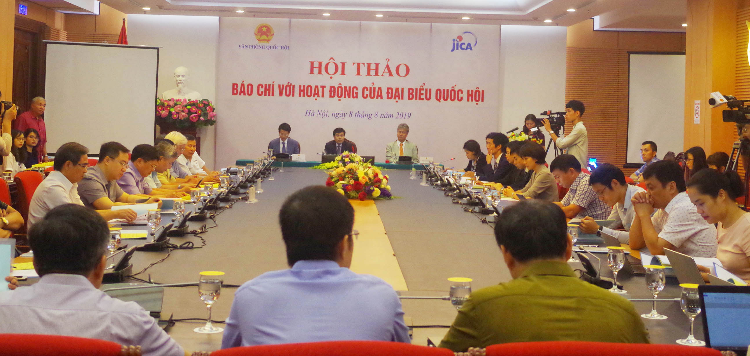 Xây dựng mối quan hệ gắn bó giữa Quốc hội và các cơ quan báo chí