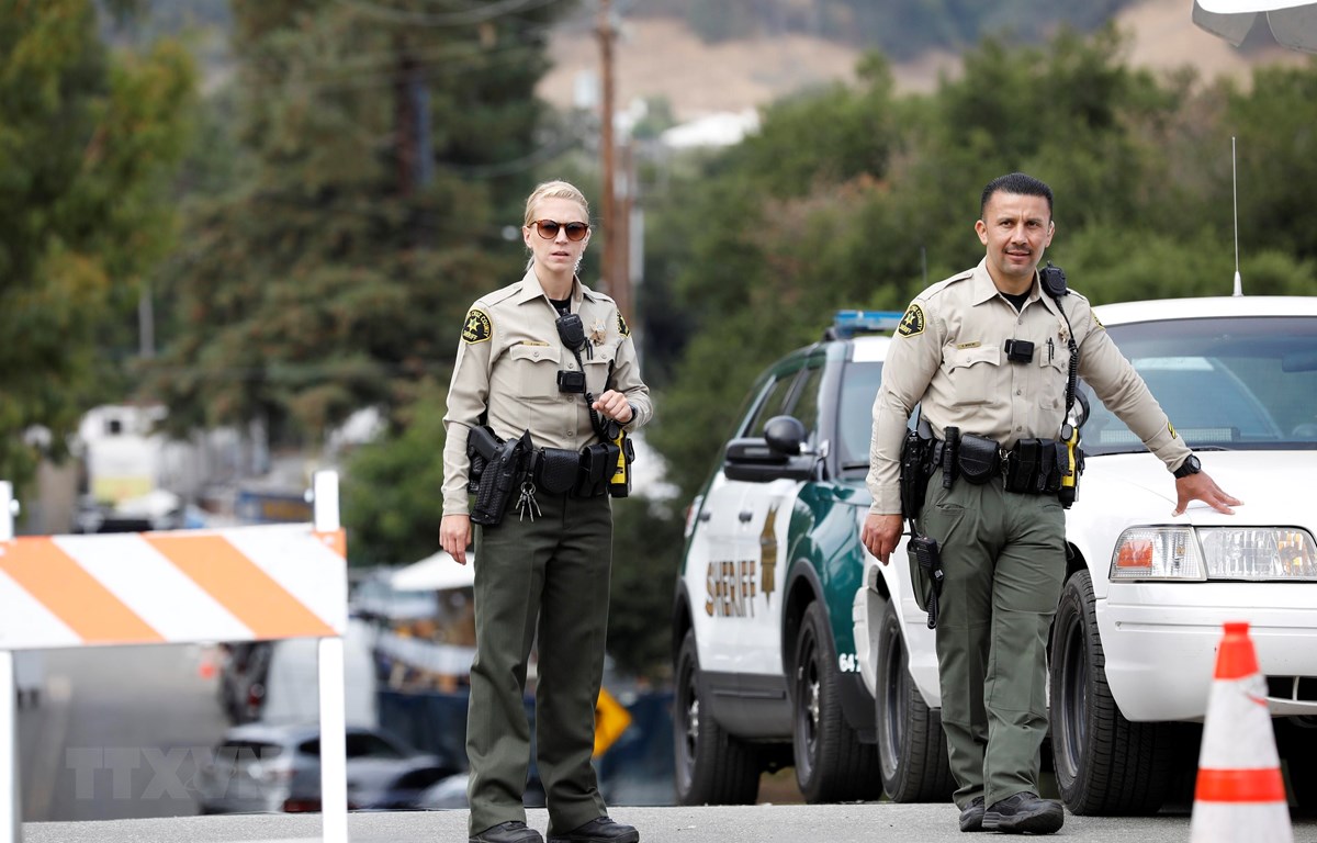 Vụ xả súng tại California, FBI mở cuộc điều tra khủng bố