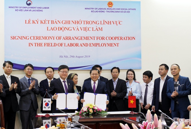 Việt Nam - Hàn Quốc tăng cường hợp tác về lao động, việc làm