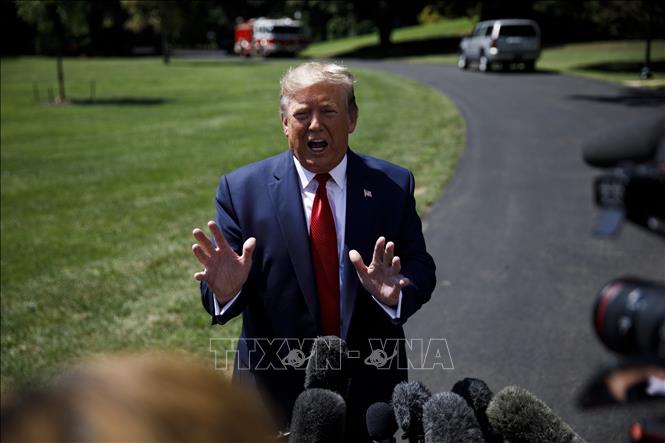 Tổng thống D Trump đảo ngược tuyên bố xem xét cắt giảm thuế để kích thích kinh tế
