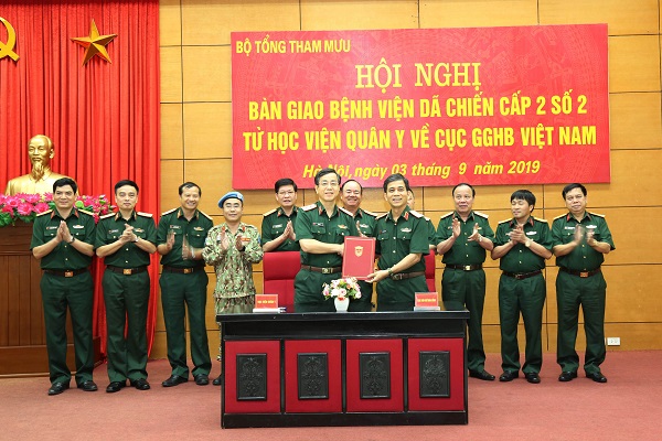 Bàn giao Bệnh viện dã chiến cấp 2 số 2 về Cục Gìn giữ hòa bình Việt Nam