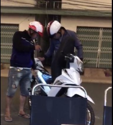 Bình Phước Phạt ba đối tượng giả danh công an, chặn xe người dân