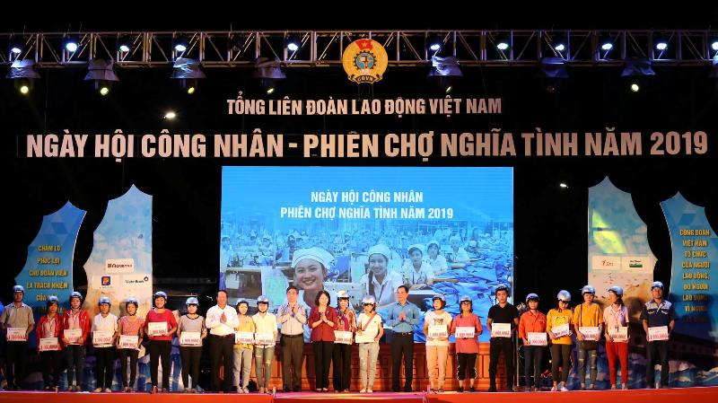 Không để người lao động nào bị bỏ lại phía sau