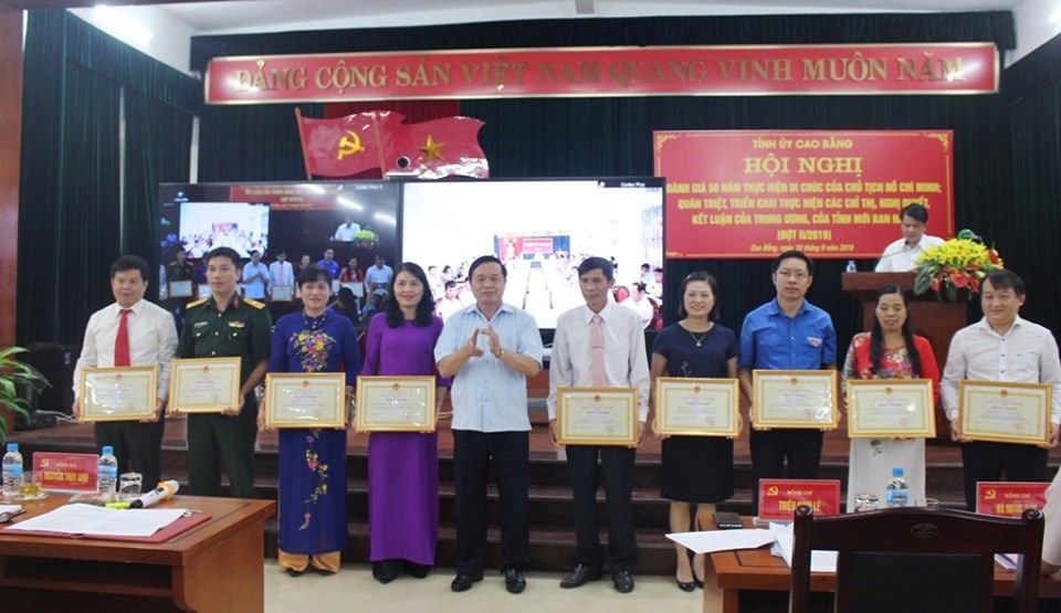 Cao Bằng Phát huy mạnh mẽ các phong trào thi đua yêu nước
