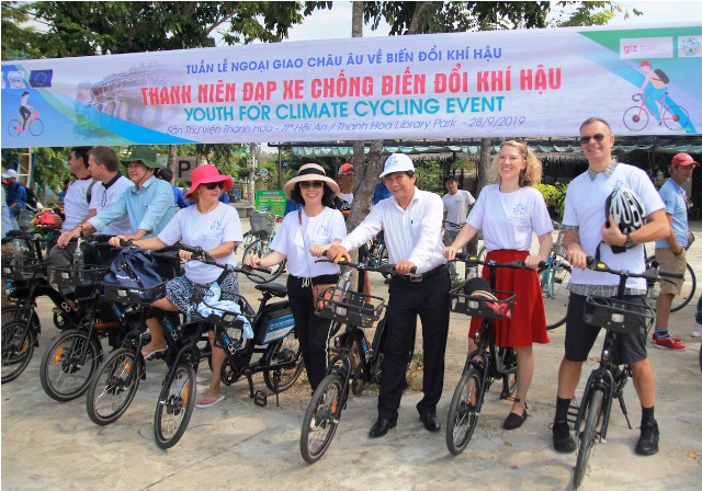 Thanh niên tích cực hành động chống biến đổi khí hậu