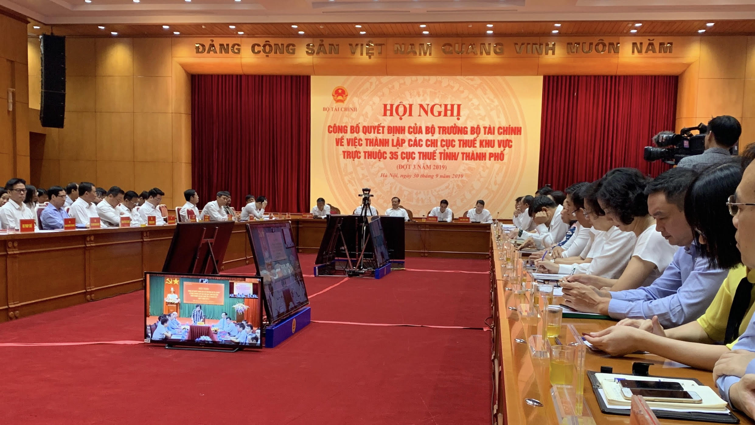 Thành lập các chi cục thuế khu vực trực thuộc 35 cục thuế tỉnh thành phố